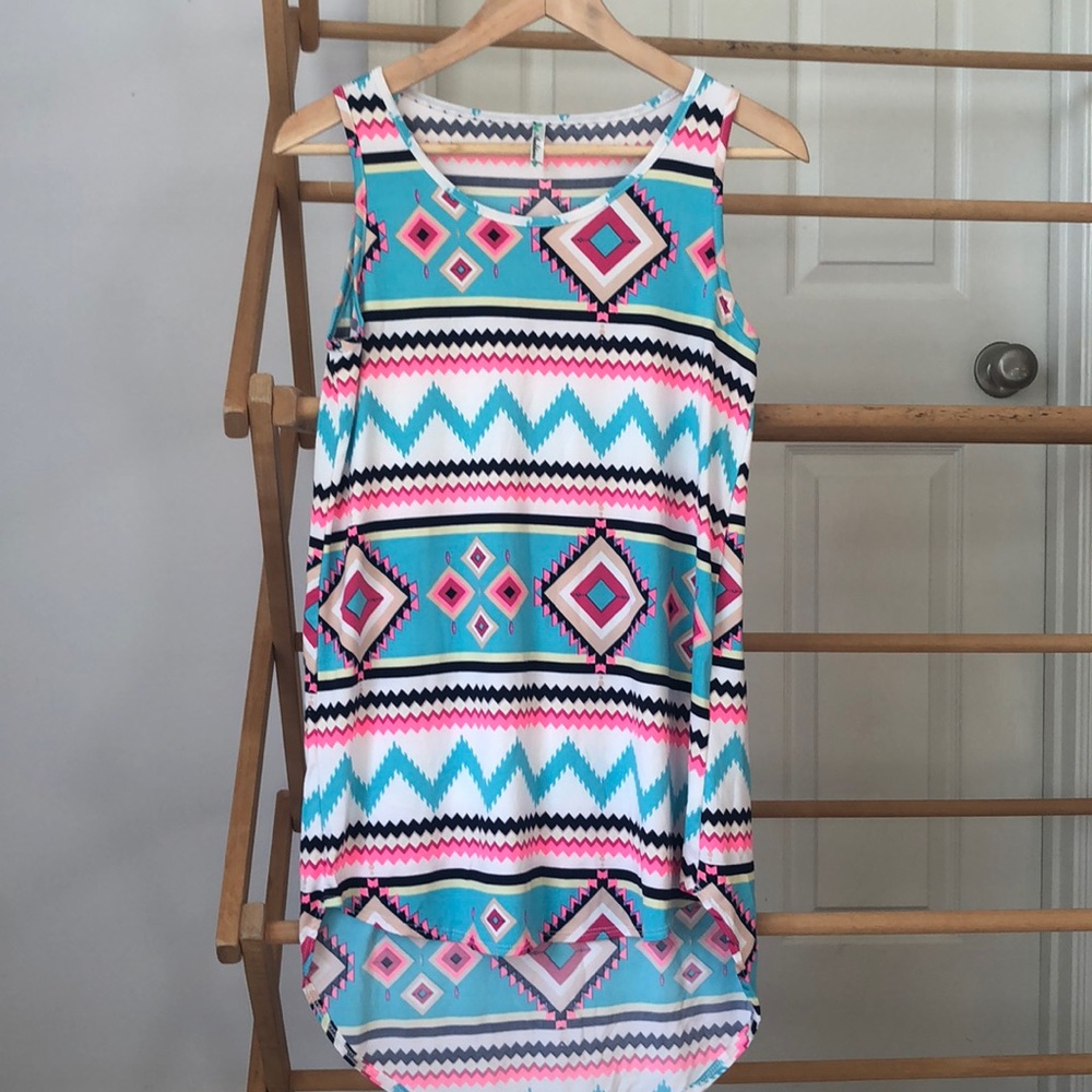 BRAND NEW Aztec print high-low tank top